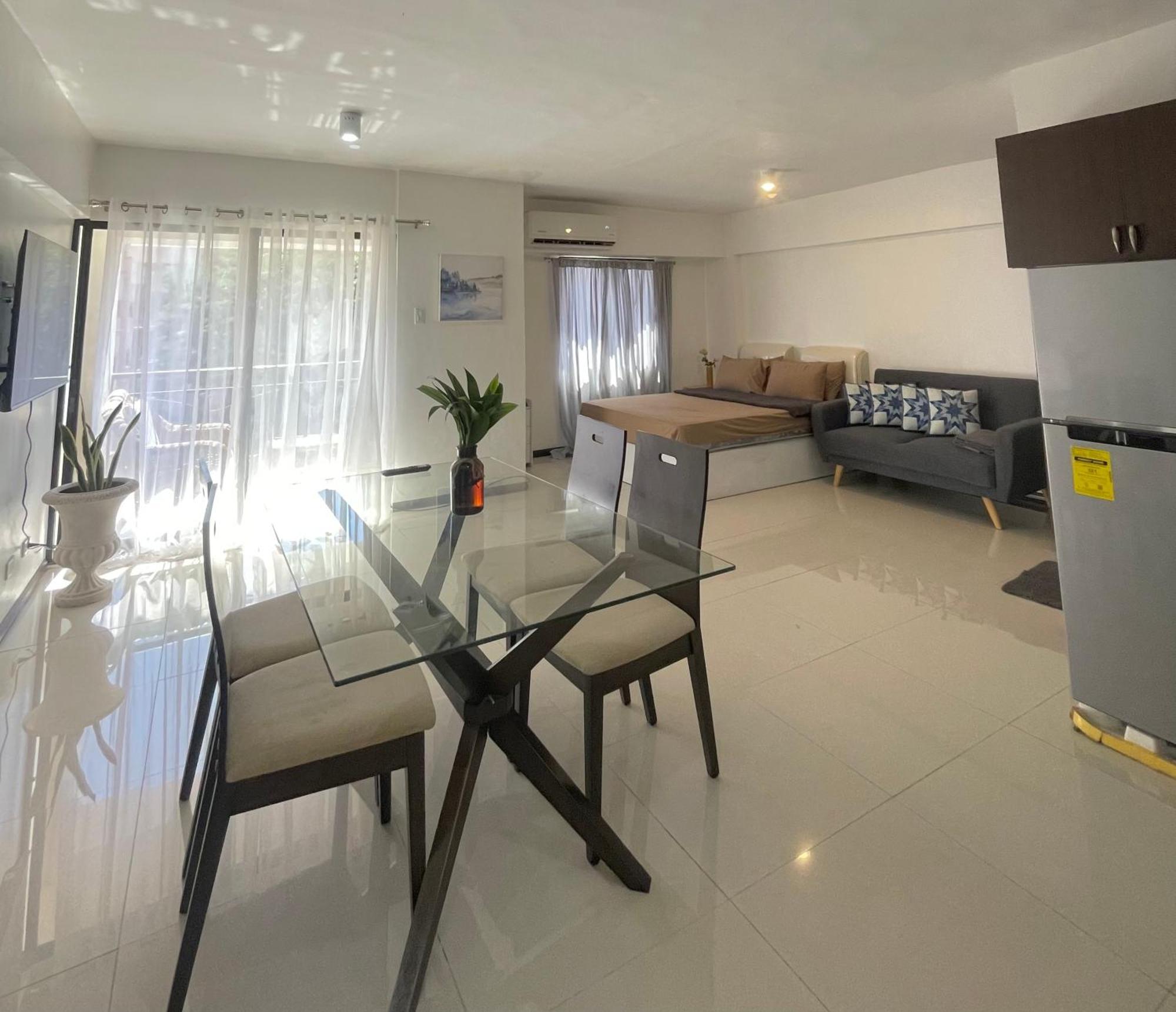 The Premier Suite Lapu-Lapu City Bagian luar foto